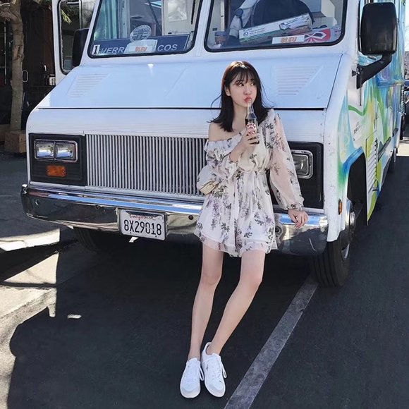 Floral Patterned Off Shoulder Jumpsuit Chiffon - Picture 3 of 5